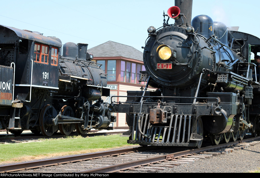 Southern Railway 401 at the Monticello Railway Museum